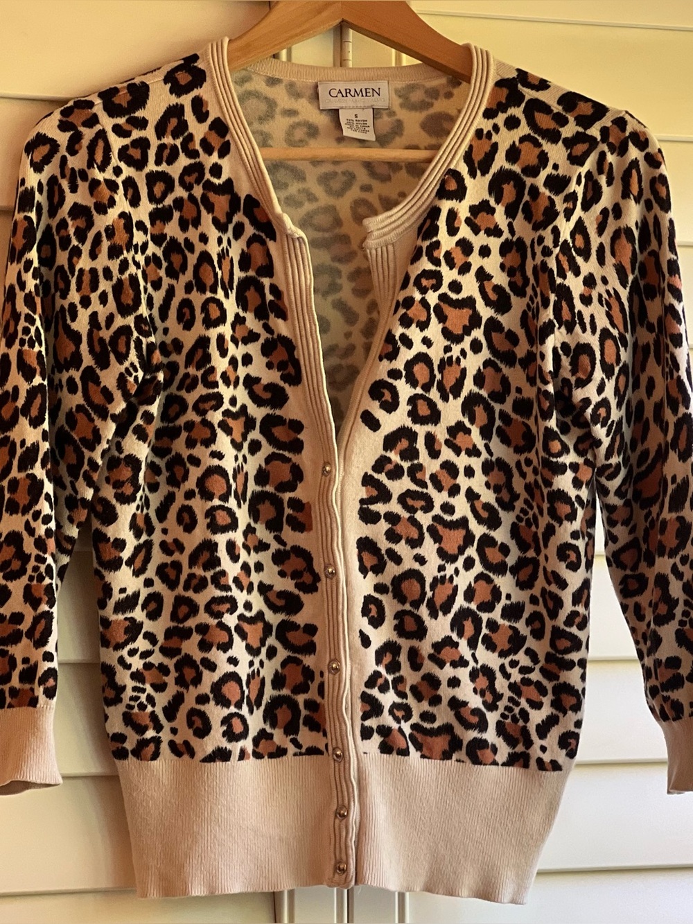 Carmen Marc Valvo Classic, Fitted Leopard Print Button-Front Cardigan, Size Sm